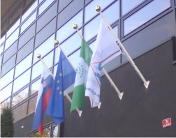 DROGOVI ZA ZASTAVE STENSKI